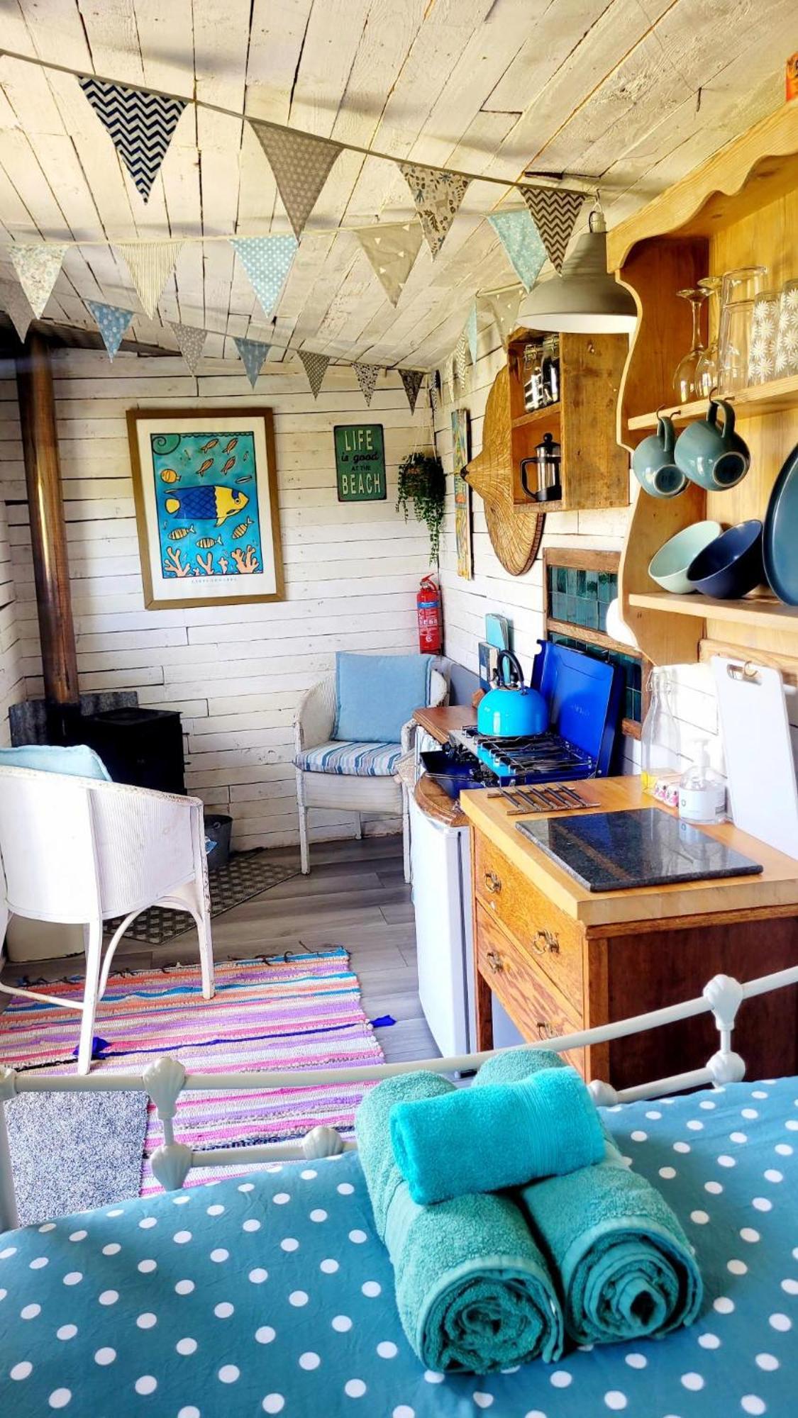 Treguth Glamping Unique Experience - Themed Huts Hotel Saint Day Eksteriør billede