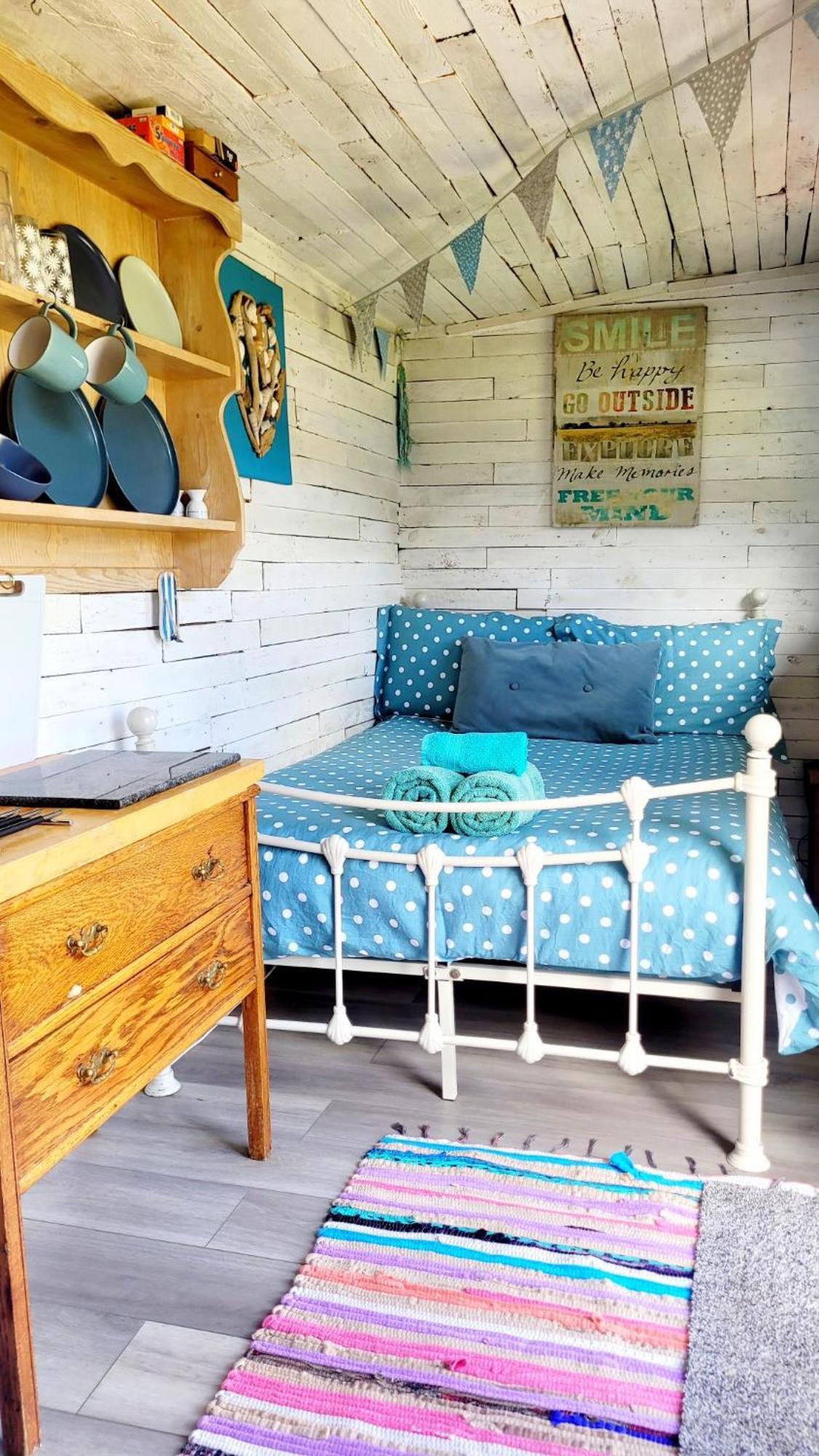 Treguth Glamping Unique Experience - Themed Huts Hotel Saint Day Eksteriør billede